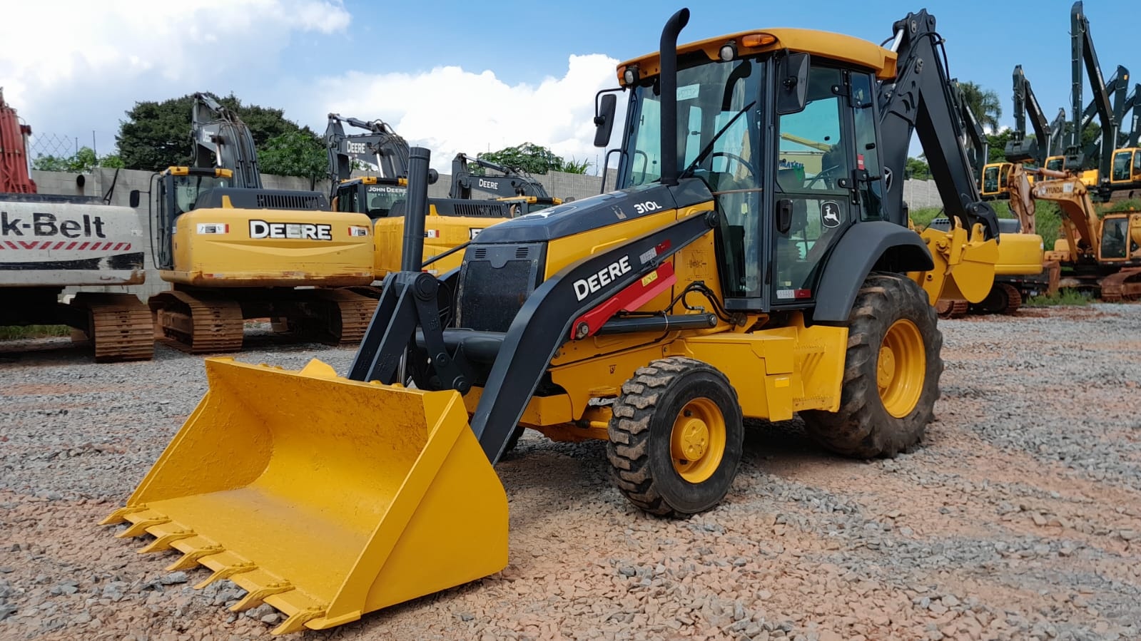 Retroescavadeira John Deere 310L ano 2021