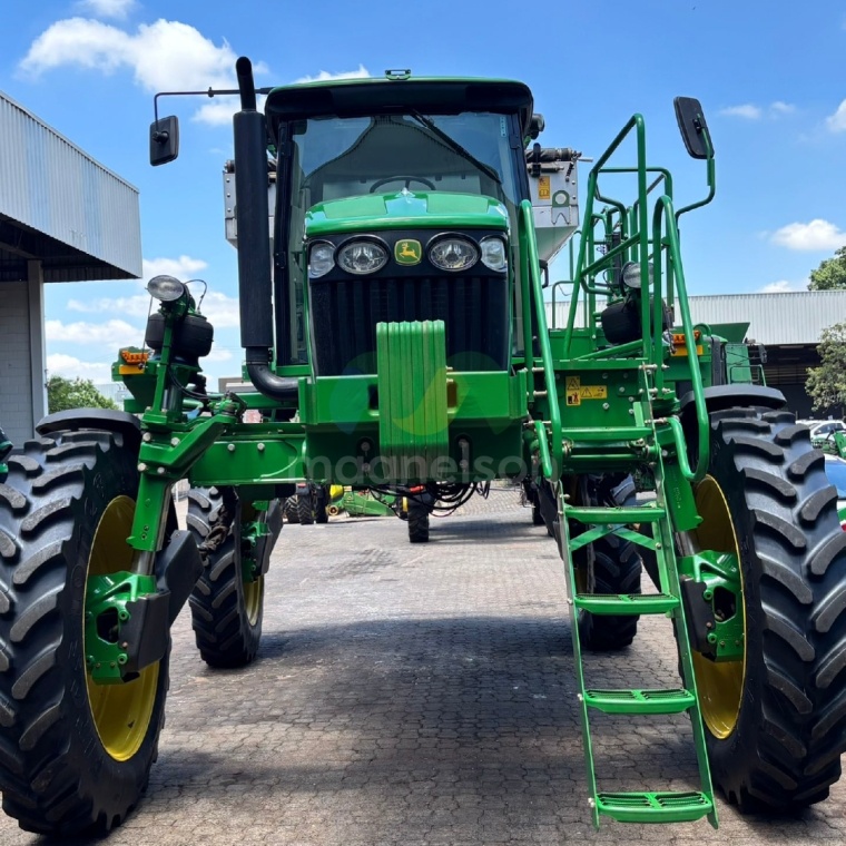 Distribuidor Autopropelido John Deere M4040DN ano 2024