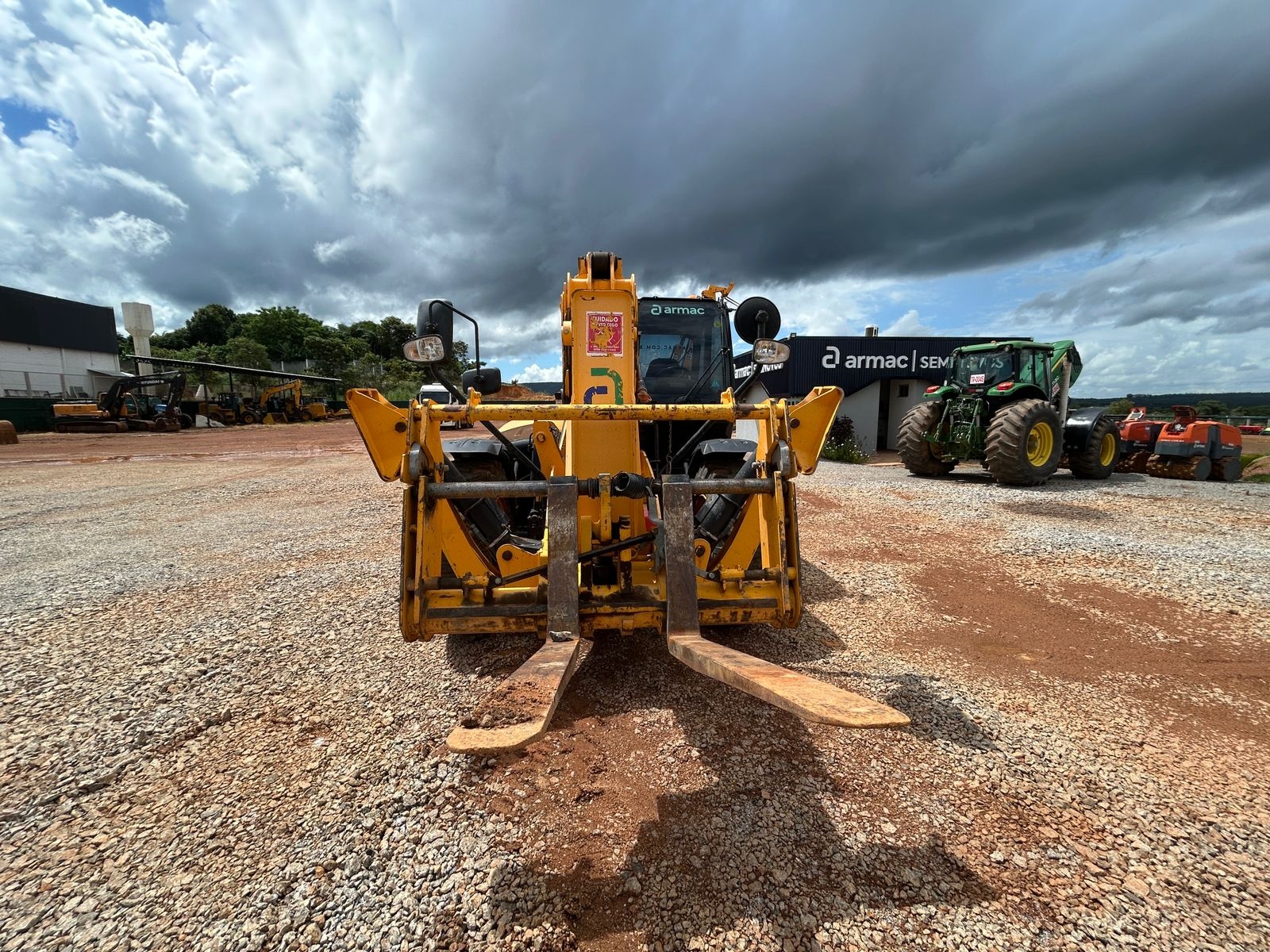 Manipulador Telescópico JCB 540-170 ano 2022