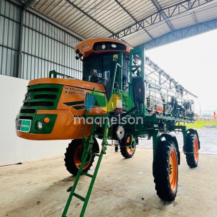 Pulverizador Autopropelido Stara Gladiador 2300 ano 2016