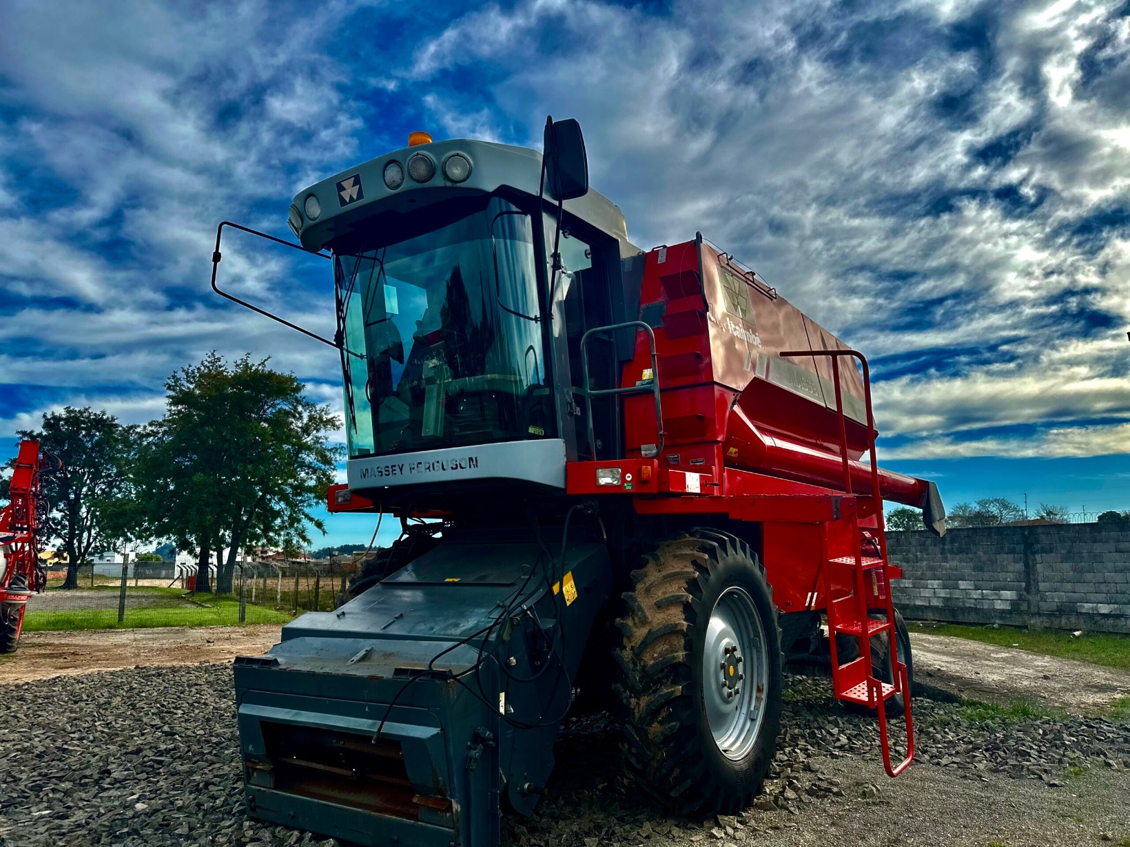 Colheitadeira Massey Ferguson MF34 ano 2008