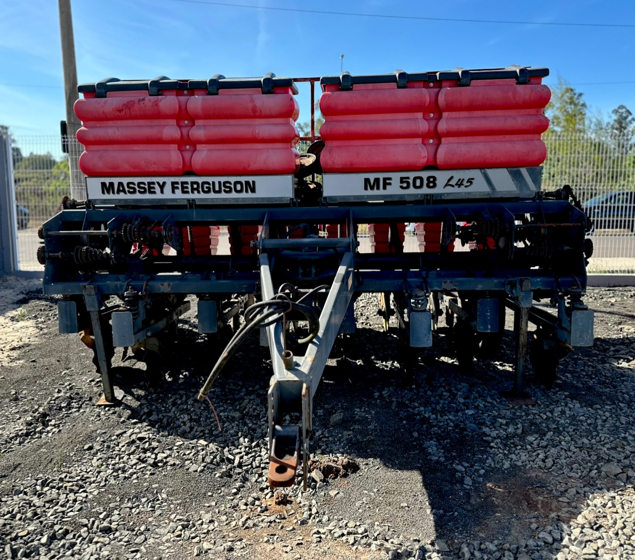Plantadeira Massey Ferguson MF508 ano 2011