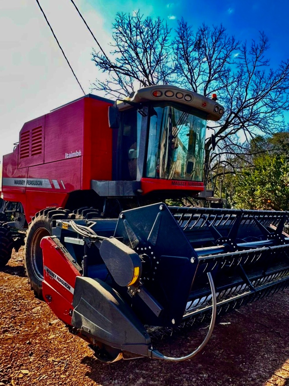 Colheitadeira Massey Ferguson MF 4690/4 ano 2018