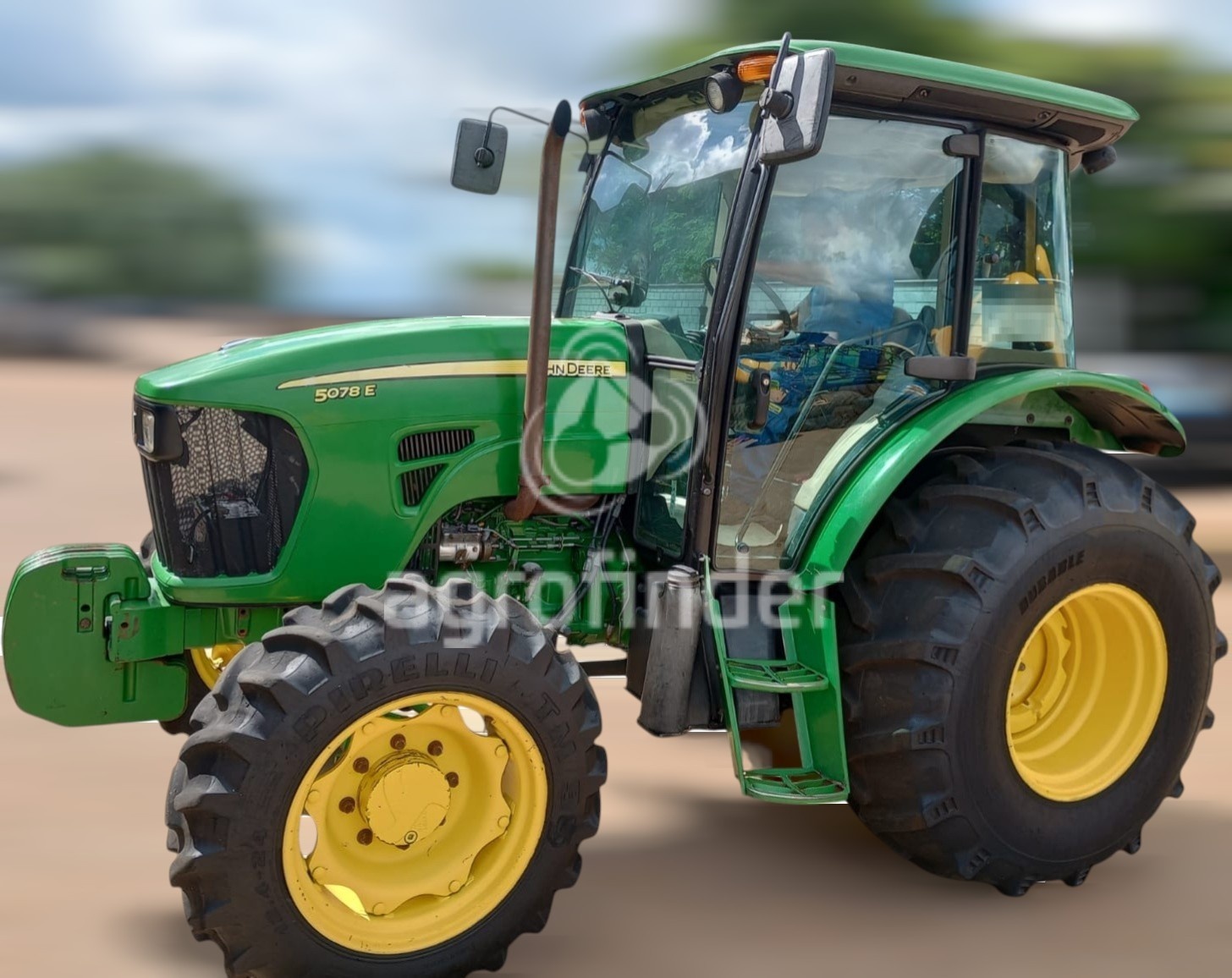 Trator John Deere 5078 E ano 2017