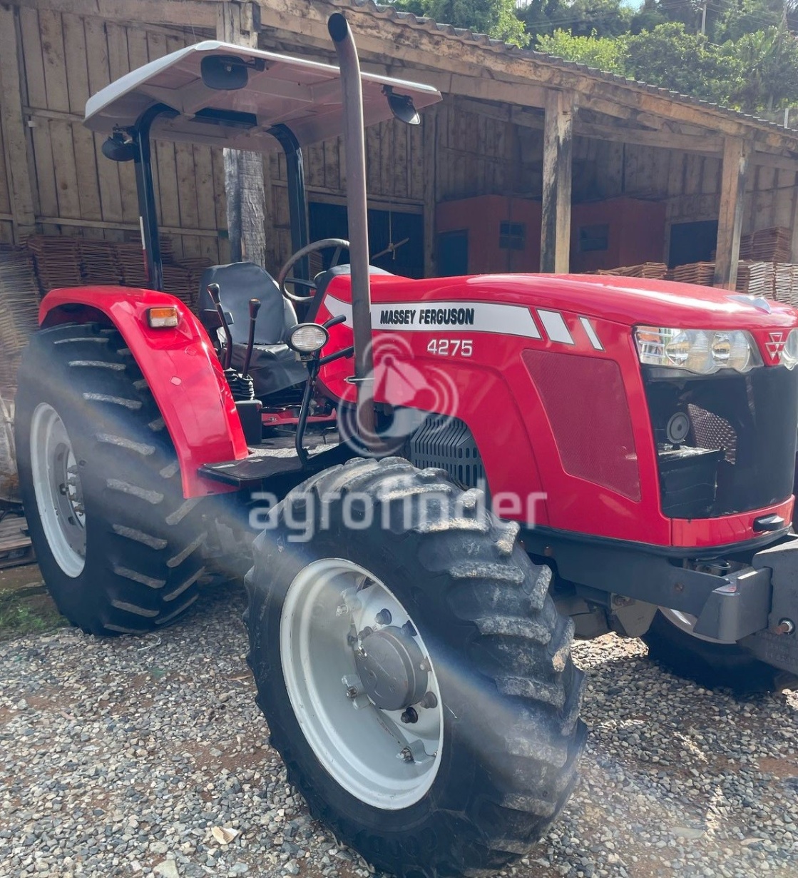 Trator Massey Ferguson MF 4275 ano 2018 - MF 4275 - Máquinas Agrícolas