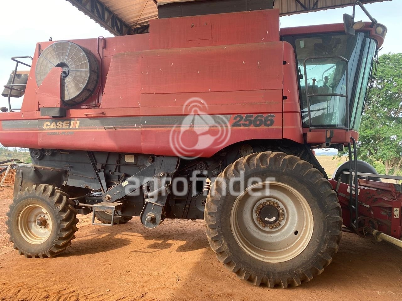 Colheitadeira Case IH Axial-Flow 2566 ano 2011 - AXIAL-FLOW 2566 - Máquinas Agrícolas