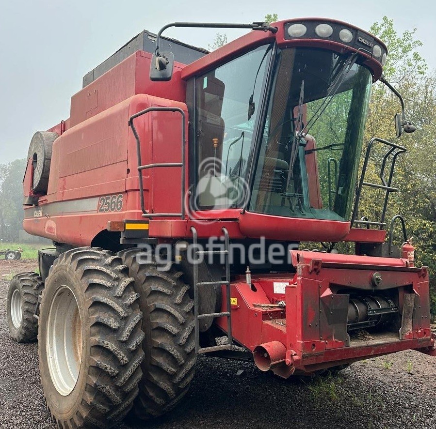 Colheitadeira Case IH Axial-Flow 2566 ano 2013