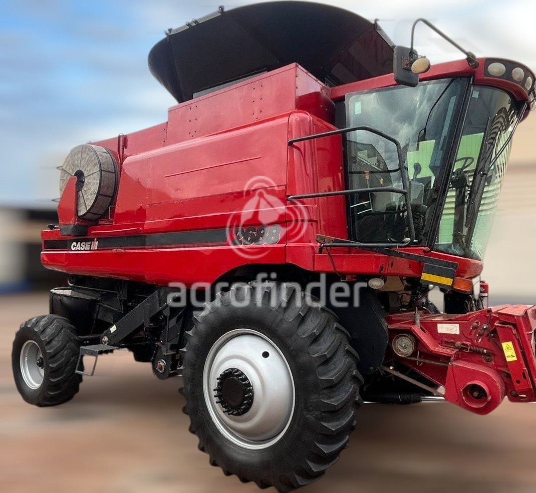 Colheitadeira Case IH Axial-Flow 2688 ano 2011