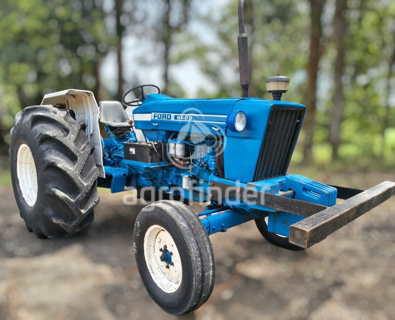 Trator Ford 6600 ano 1980