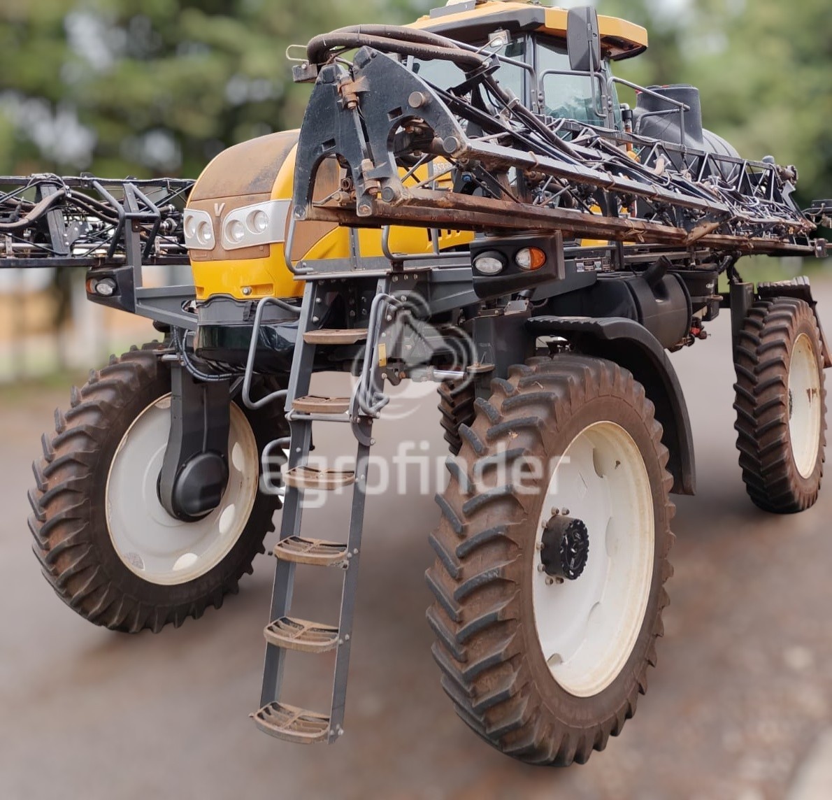 Pulverizador Autopropelido Valtra BS 3330H ano 2022
