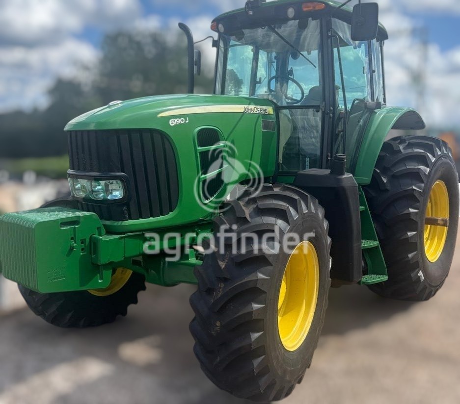 Trator John Deere 6190J ano 2018