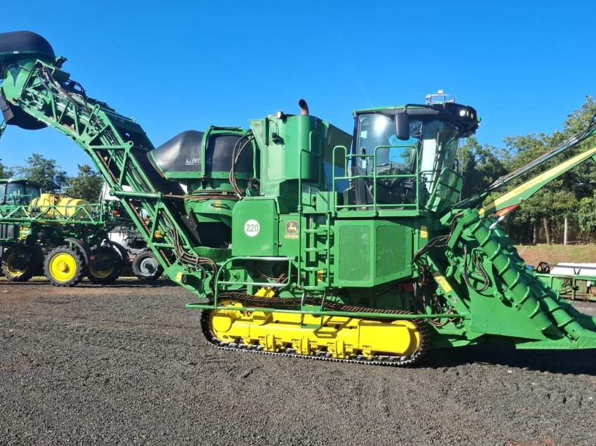 Colheitadeira John Deere CH570 ano 2021