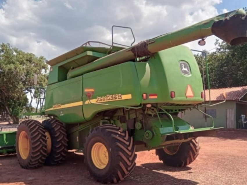 Colheitadeira John Deere 9650 STS ano 2003