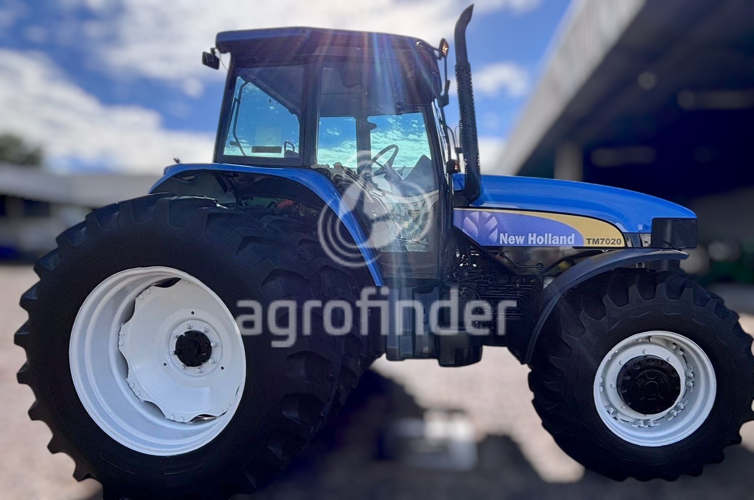 Trator New Holland TM 7020 ano 2010 - TM 7020 - Máquinas Agrícolas