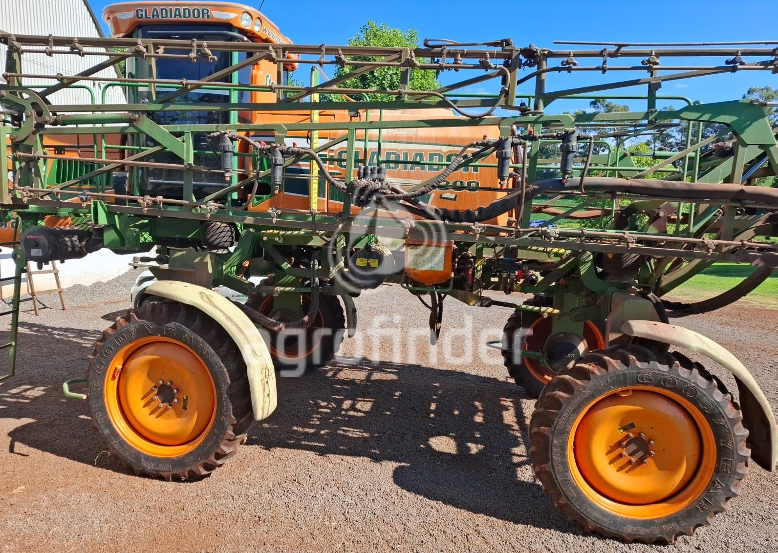 Pulverizador Autopropelido Stara Gladiador 2300 ano 2012