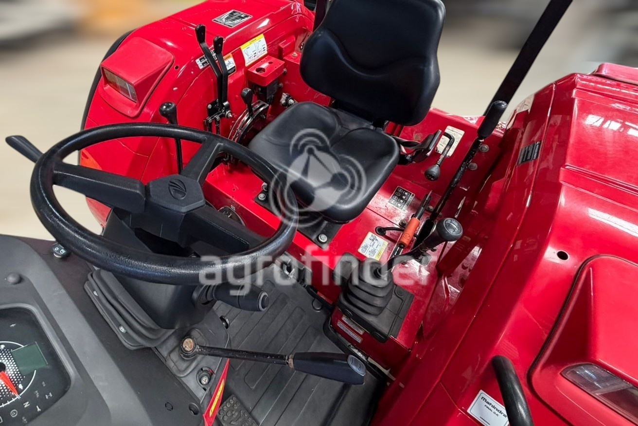 Trator Mahindra 6065 ano 2023