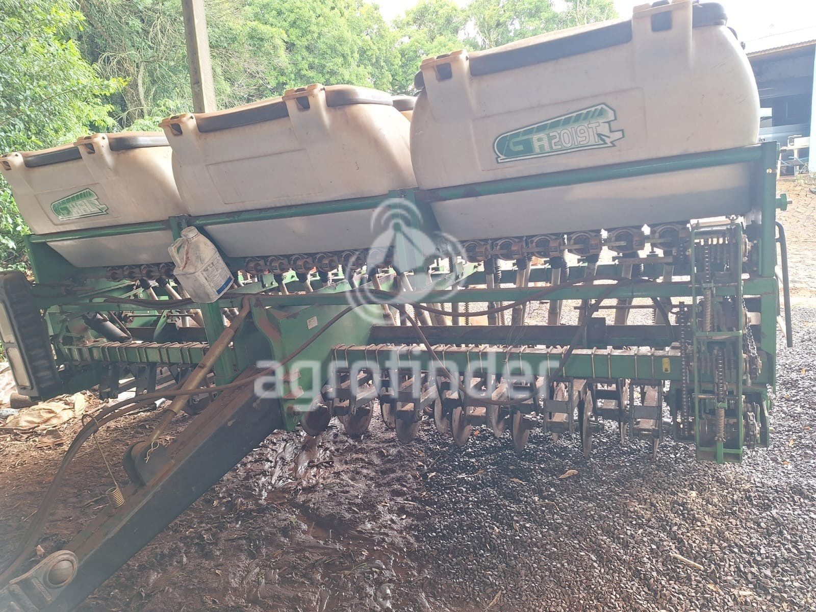 Plantadeira GIHAL GA 2019 T ano 2016 - GA 2019 T - Implementos para Plantio