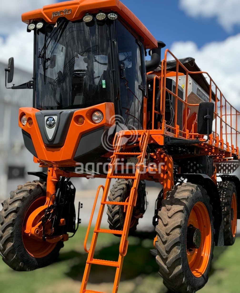 Distribuidor Autopropelido Jacto Uniport 5030 NPK ano 2019