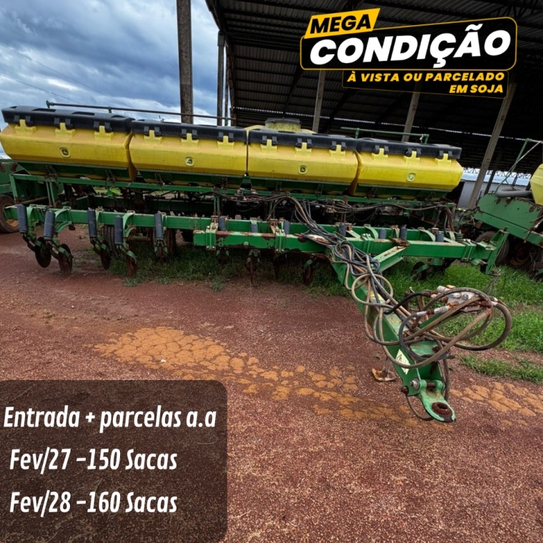 Plantadeira John Deere 2130 ano 2015