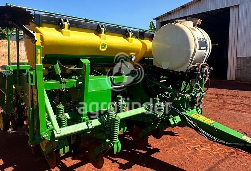 Plantadeira John Deere 1109 ano 2020 - 1109 - Implementos para Plantio