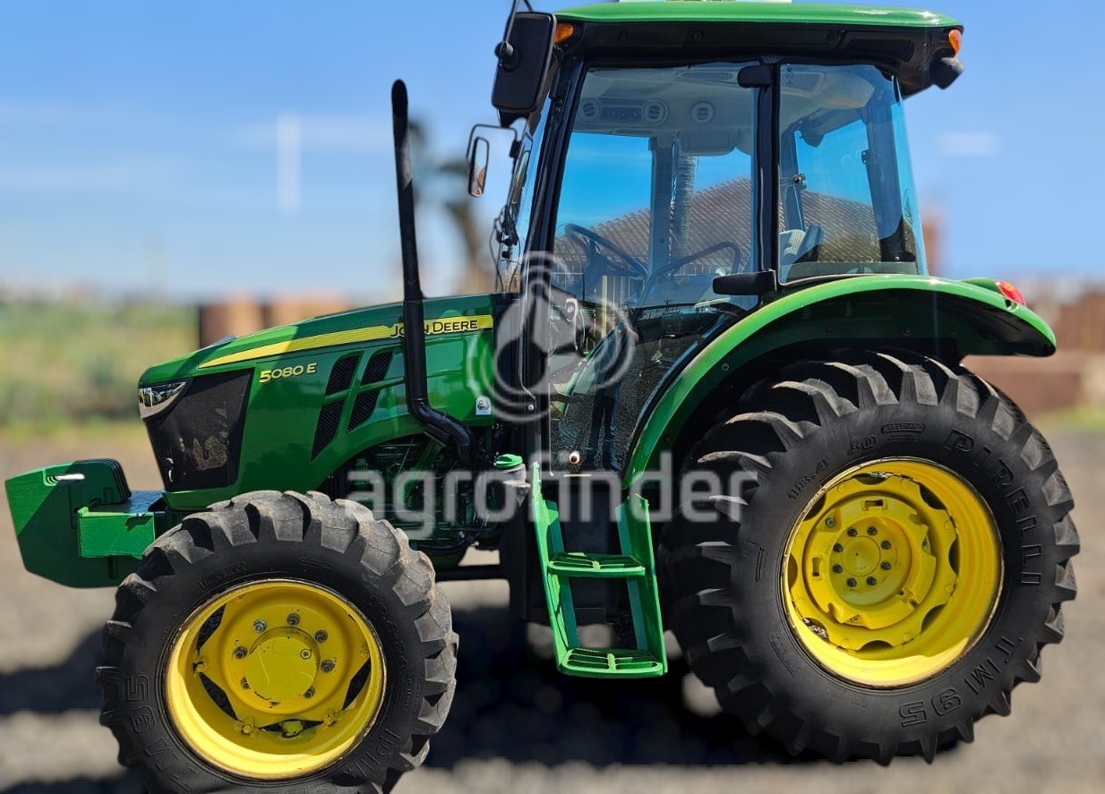 Trator John Deere 5080E ano 2022 - 5080E - Máquinas Agrícolas