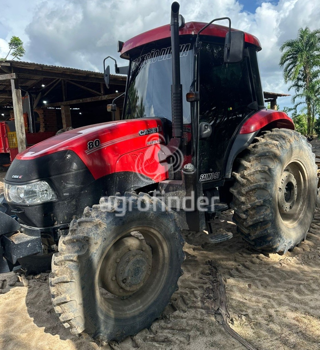 Trator Case Farmall 80 ano 2025