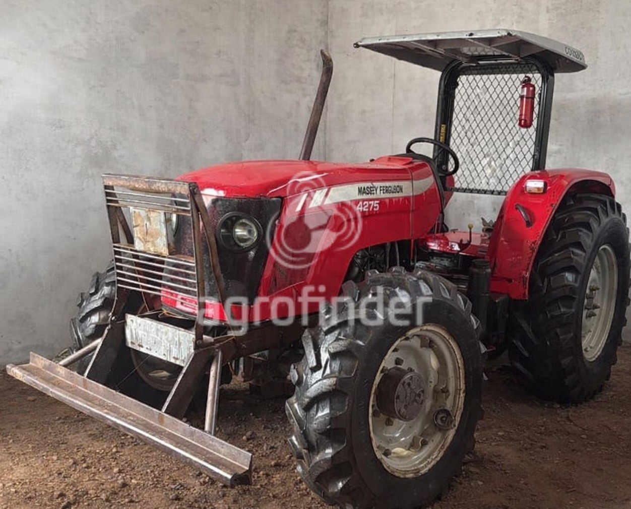 Trator Massey Ferguson MF 4275 ano 2008