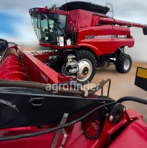 Colheitadeira Case IH Axial-Flow 7230 ano 2014