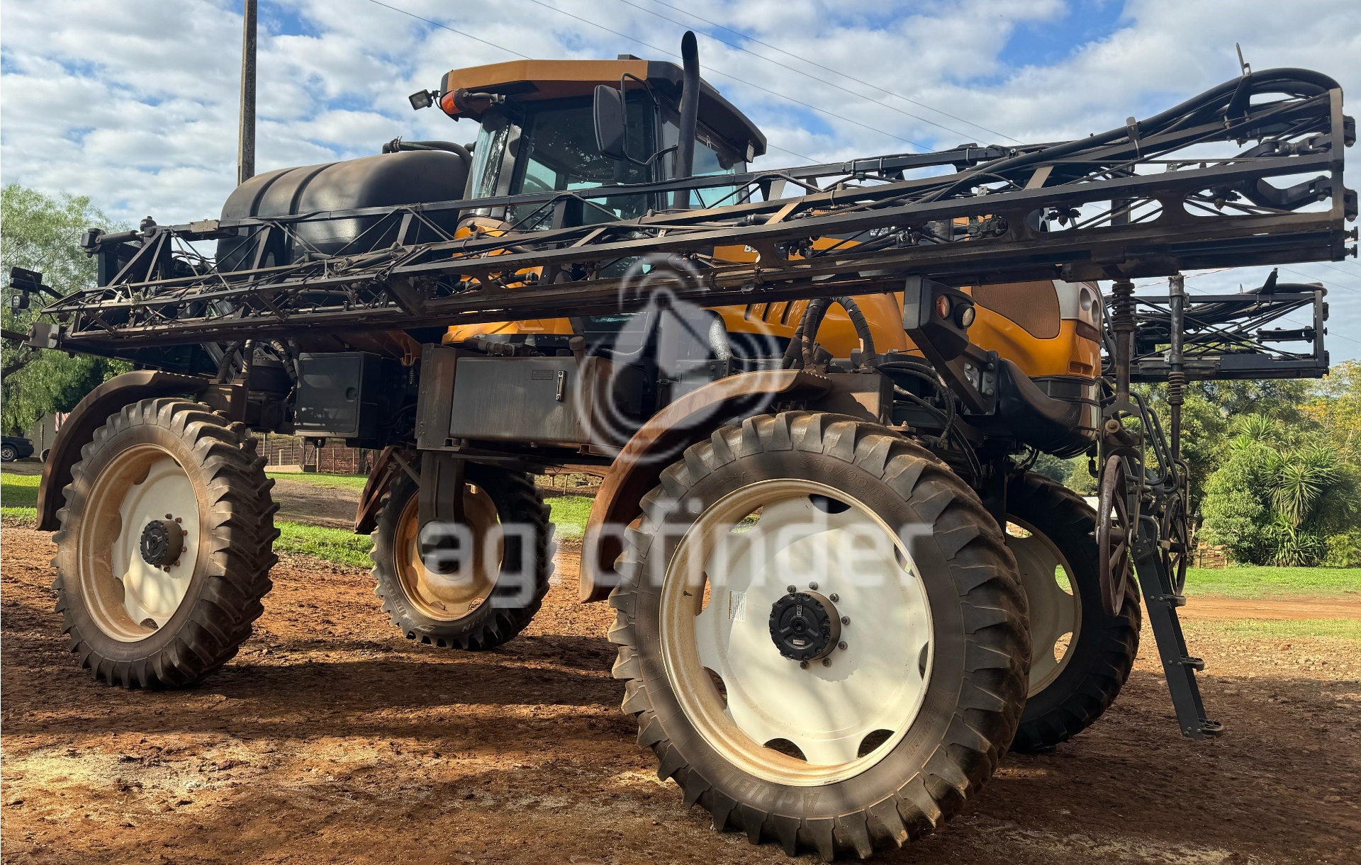 Pulverizador Autopropelido Valtra BS3335H ano 2019