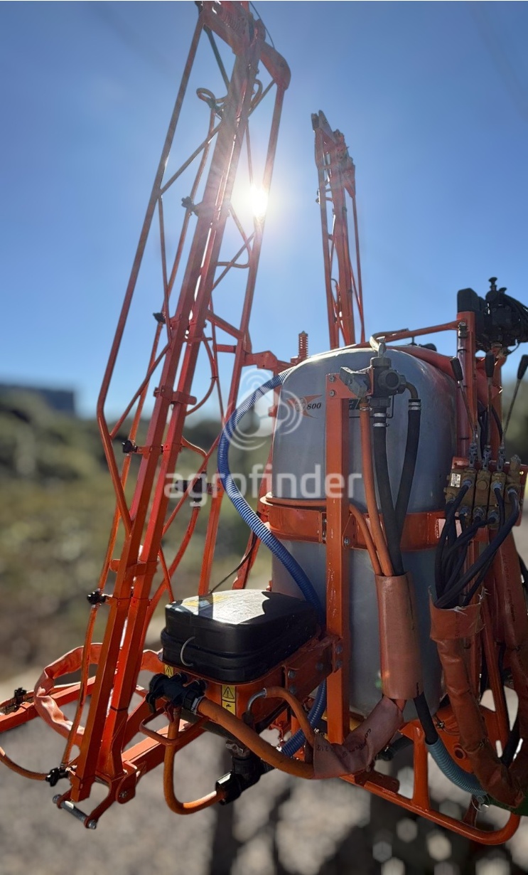 Pulverizador Jacto CONDOR 800 ano 2014