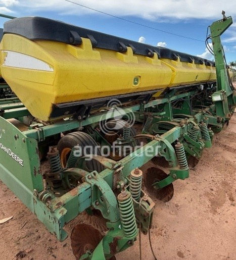 Plantadeira John Deere 2117 CCS ano 2008