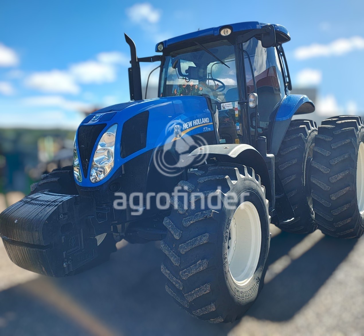 Trator New Holland T7.175 ano 2019 - T7.175 - Máquinas Agrícolas