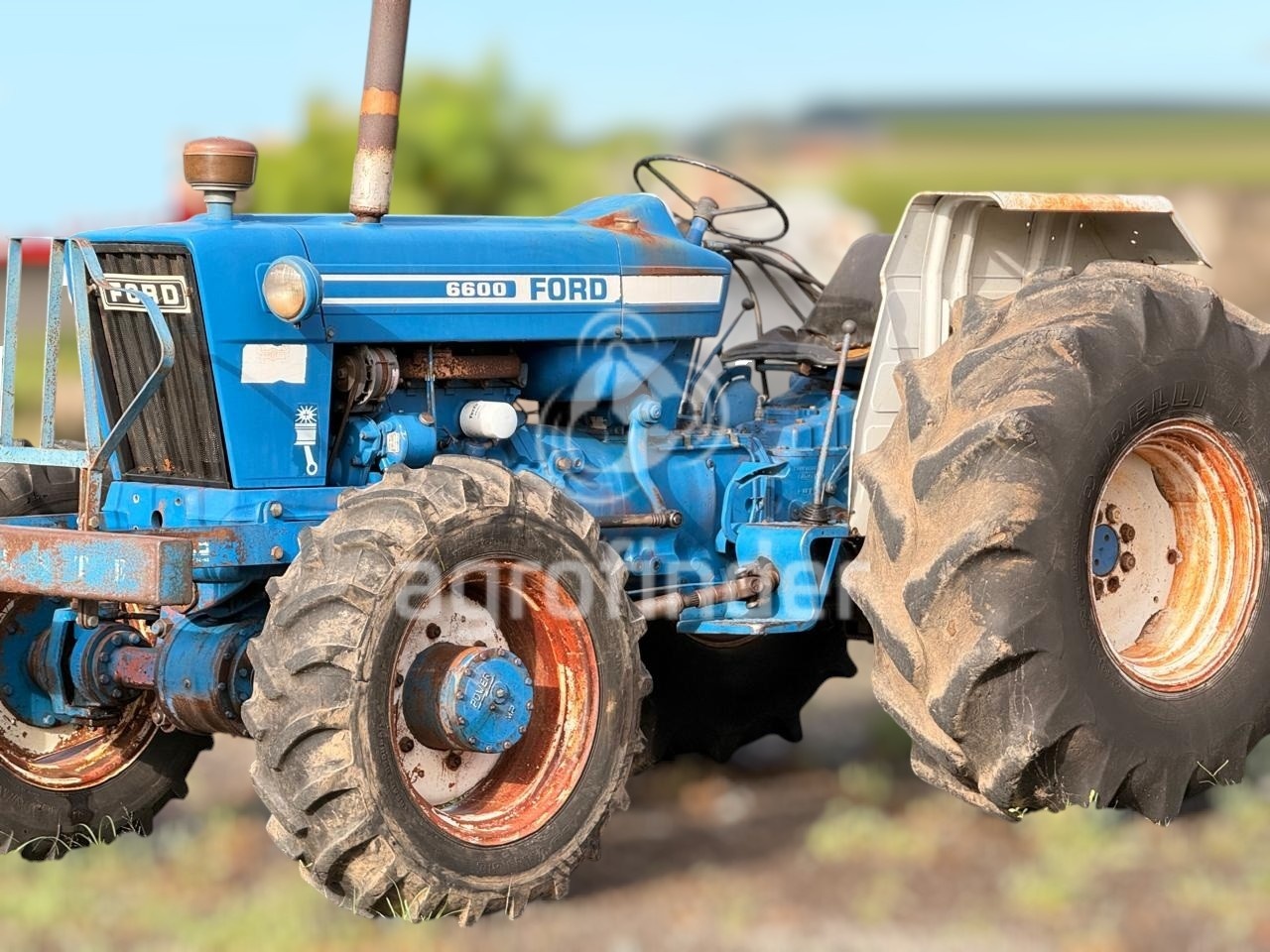 Trator Ford 6600 ano 1980