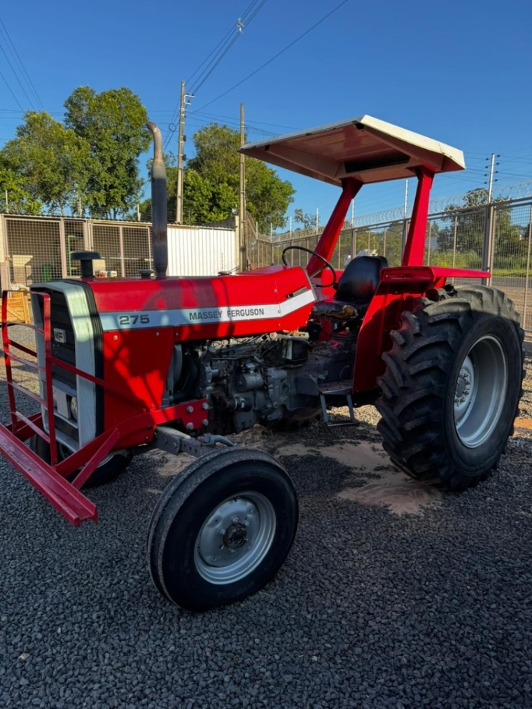 Trator Massey Ferguson MF 275 ano 1980