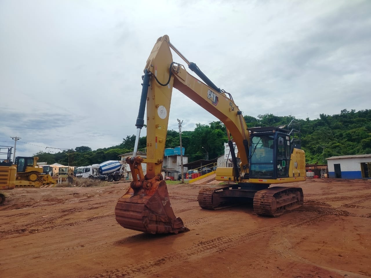 Escavadeira Caterpillar 320GC ano 2020
