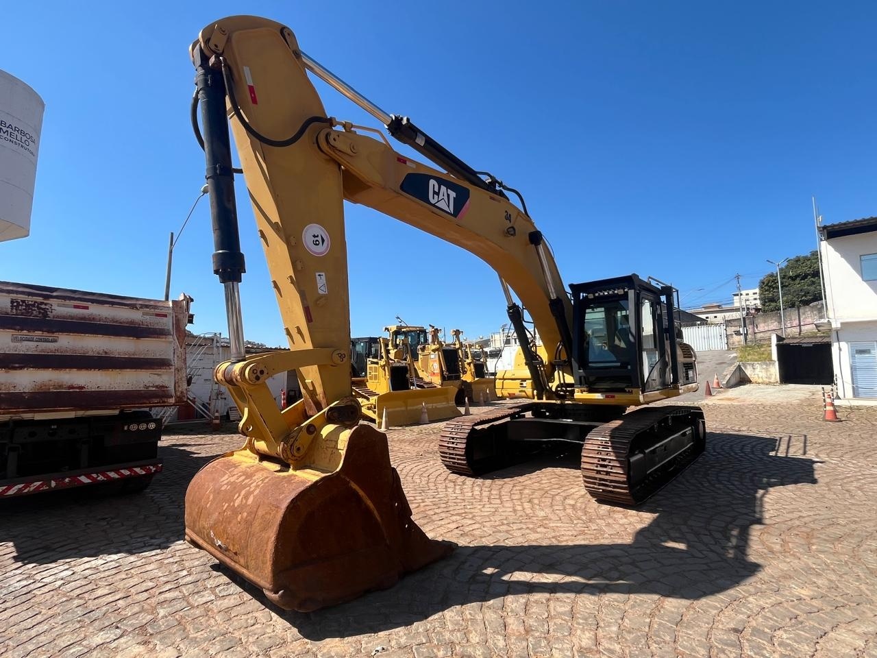 Escavadeira Caterpillar 336DL ano 2011