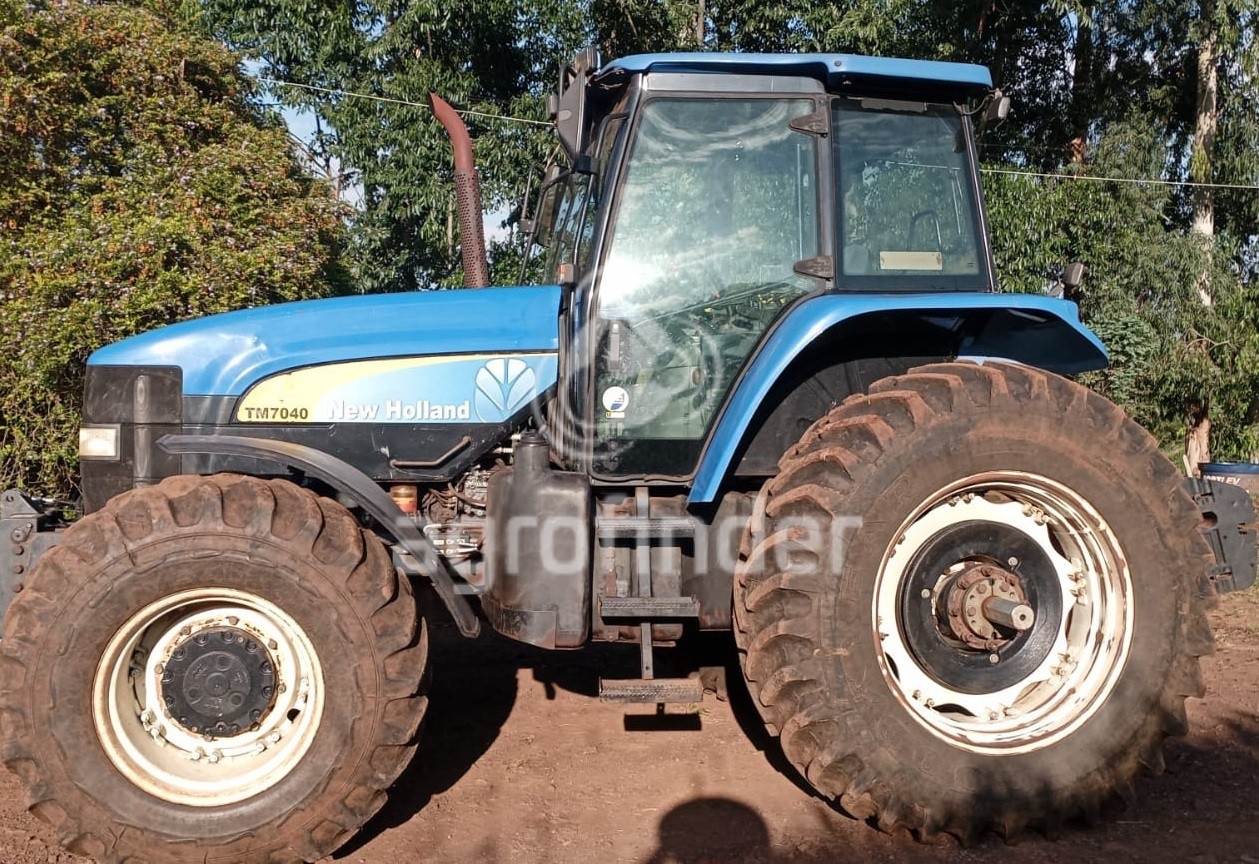 Trator New Holland TM 7040 ano 2011 - TM 7040 - Máquinas Agrícolas