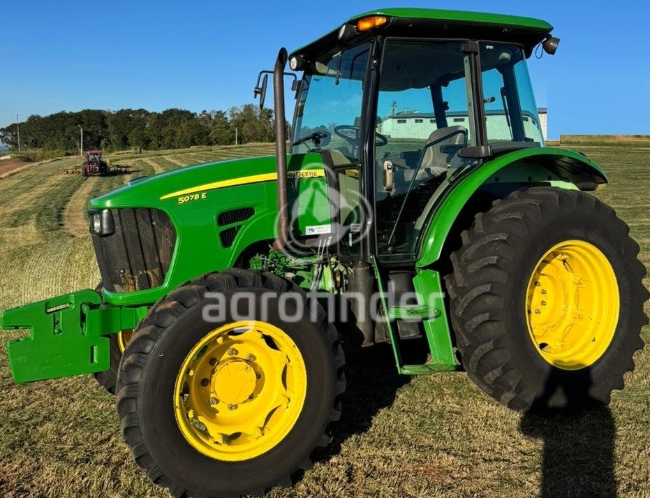 Trator John Deere 5078 E ano 2018
