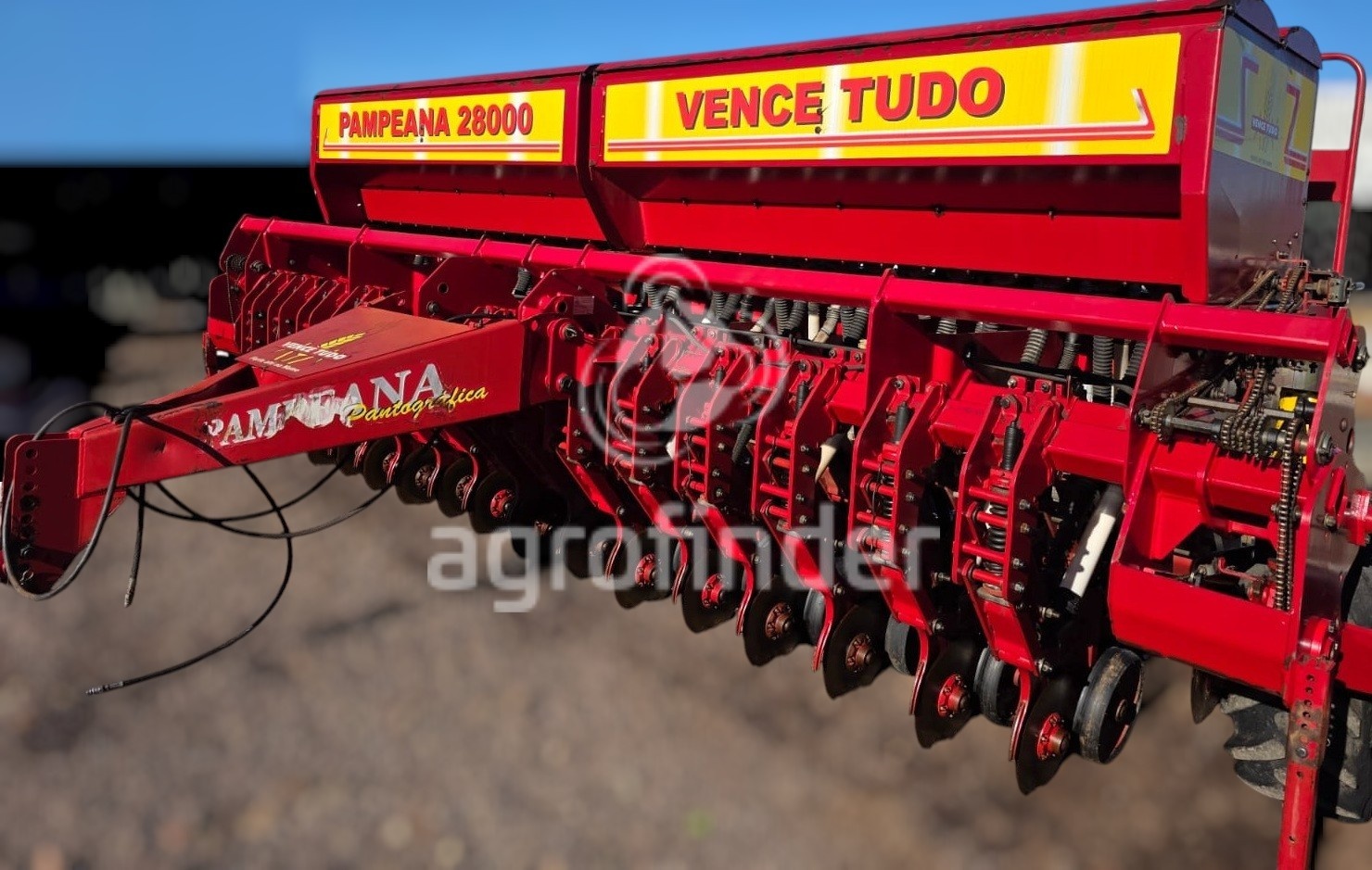 Plantadeira Vence Tudo pampeana 28000 ano 2014