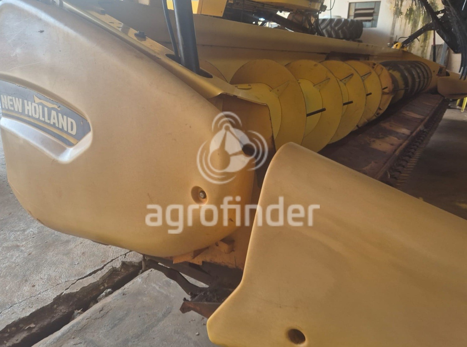 Plataforma New Holland 25 PÉS ano 2018