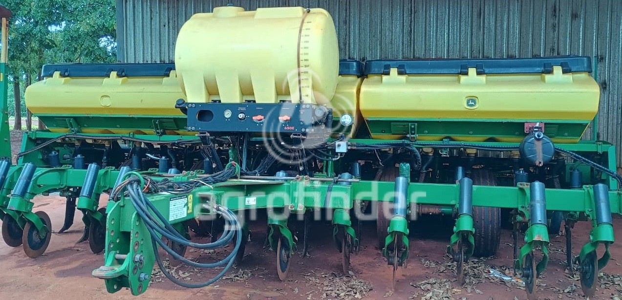 Plantadeira John Deere 2117 CCS ano 2013