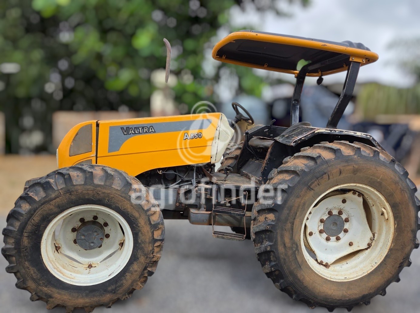 Trator Valtra A 850 ano 2010