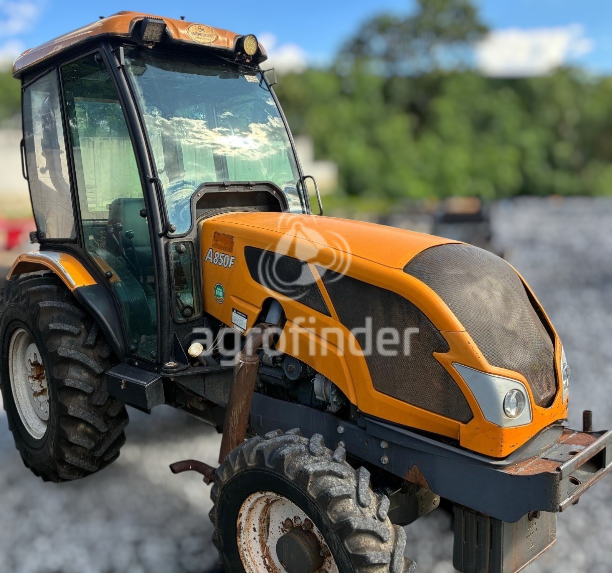 Trator Valtra A 850 ano 2017 - A 850 - Máquinas Agrícolas