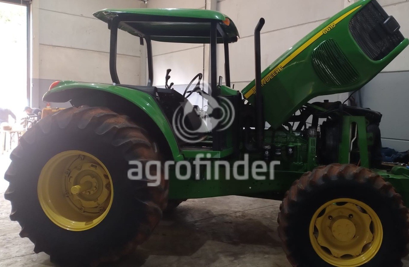 Trator John Deere 6615 ano 2008