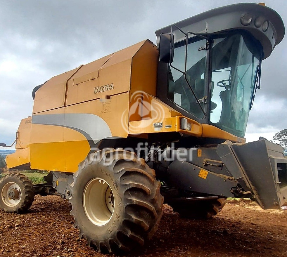 Colheitadeira Valtra BC4500 ano 2011