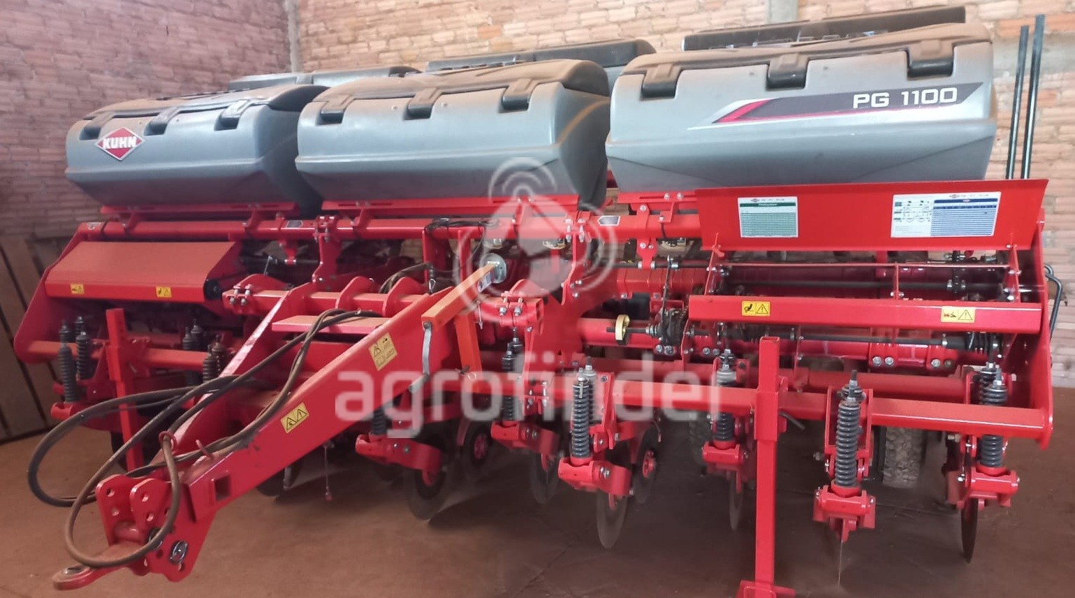 Plantadeira Kuhn PDM PG 1100 ano 2023 - PDM PG 1100 - Implementos para Plantio