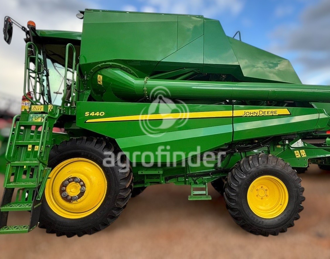 Colheitadeira John Deere S440 ano 2019