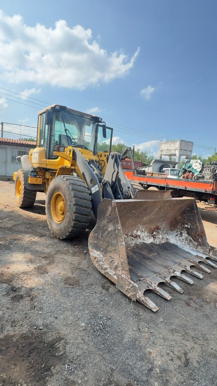 Pá Carregadeira Volvo L60F ano 2007