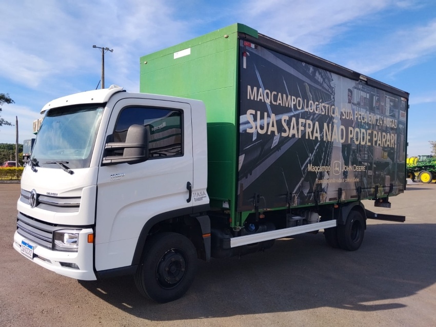 Caminhão Volkswagen 11.180 ano 2021
