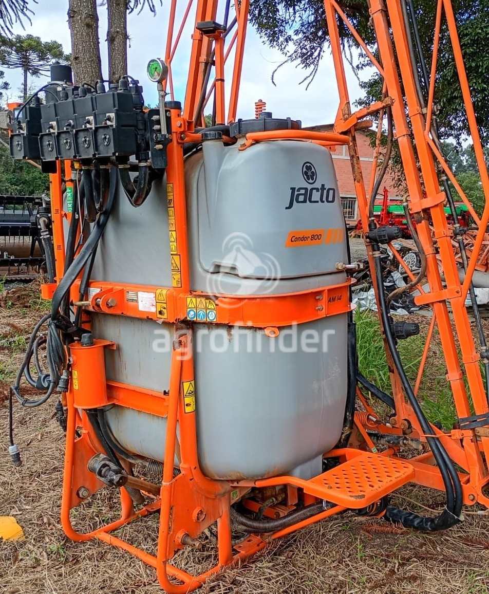 Pulverizador Jacto CONDOR 800 ano 2020 - CONDOR 800 - Implementos para Manutenção